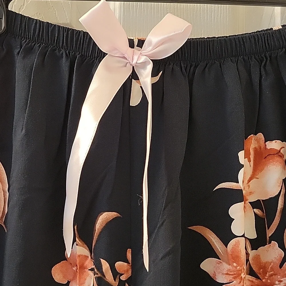 ROMWE BLACK FLORAL PRINT BOW LOUNGEWEAR/SLEEP PANT-NWT - Picture 6 of 8